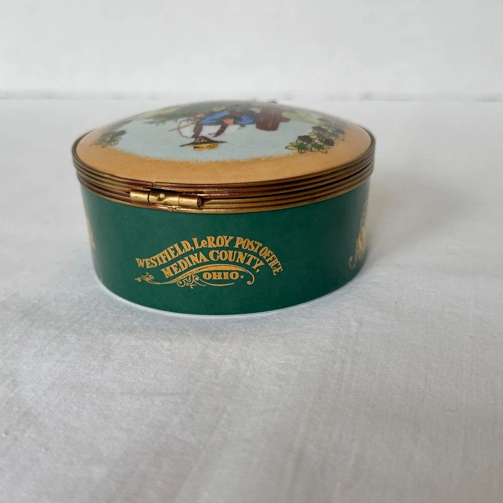 Limoges Trinket Box Unisex OS Green Excellent 150th Anniversary Westfield Ohio